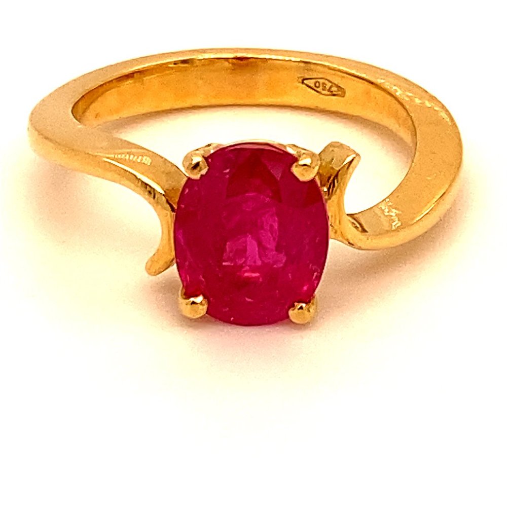 Burmese Ruby 2.85ct 18K Solid Gold Ring